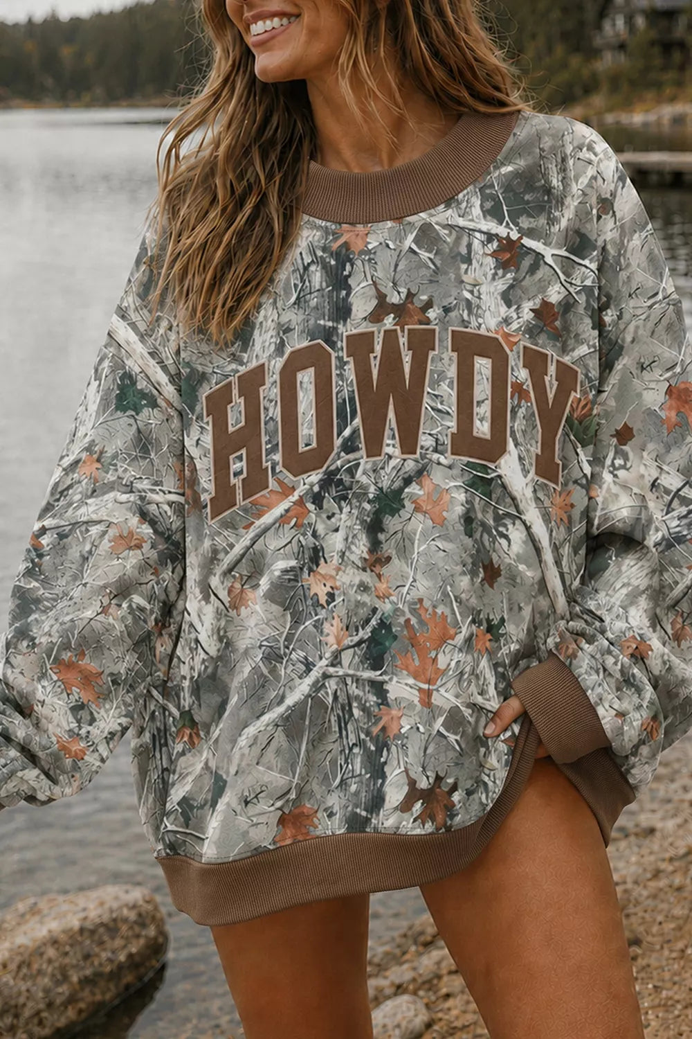 Mallard Country Oversized Sweatshirt in Beige and Gray, product image 4
